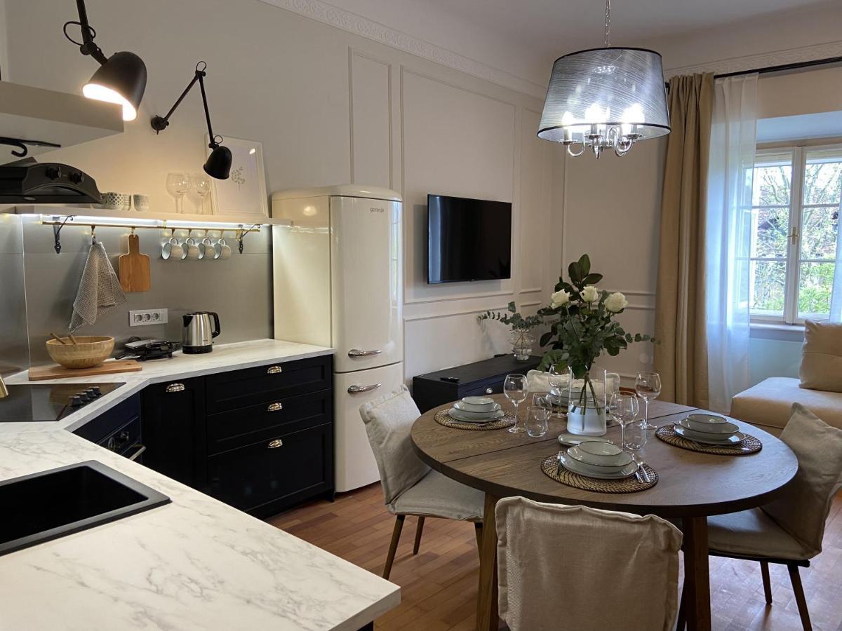 Apartment Breg - Old Town River ลูบลิยานา ภายนอก รูปภาพ