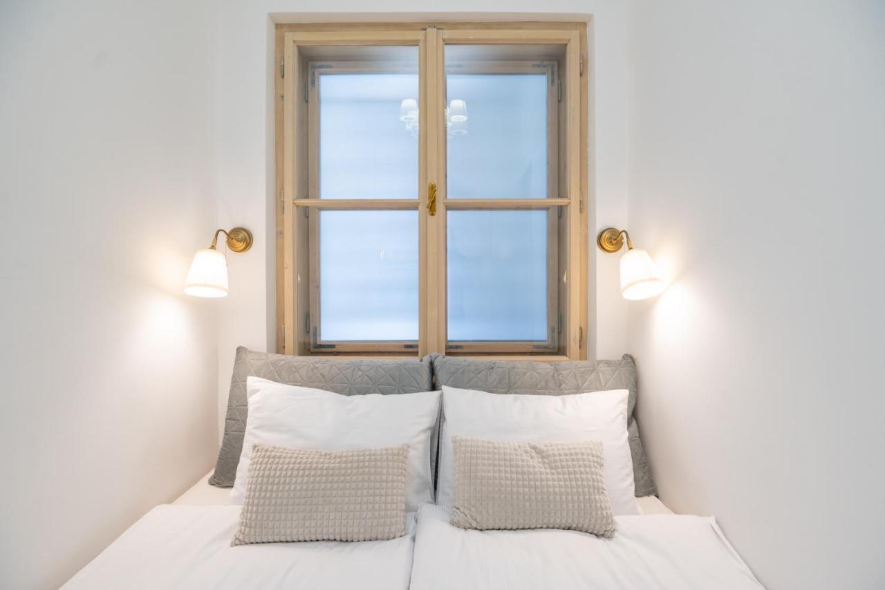 Apartment Breg - Old Town River ลูบลิยานา ภายนอก รูปภาพ